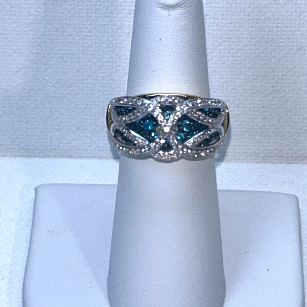 NWOT Sterling 14kPlate 925 Victoria Wieck Blue/White Diamonds Bridge Band Ring